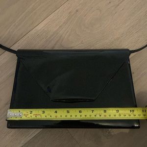 Vintage patent leather purse. Black.
